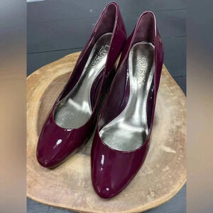 Lauren Ralph Lauren women’s Burgundy\wine pumps\heels size 6.5 B